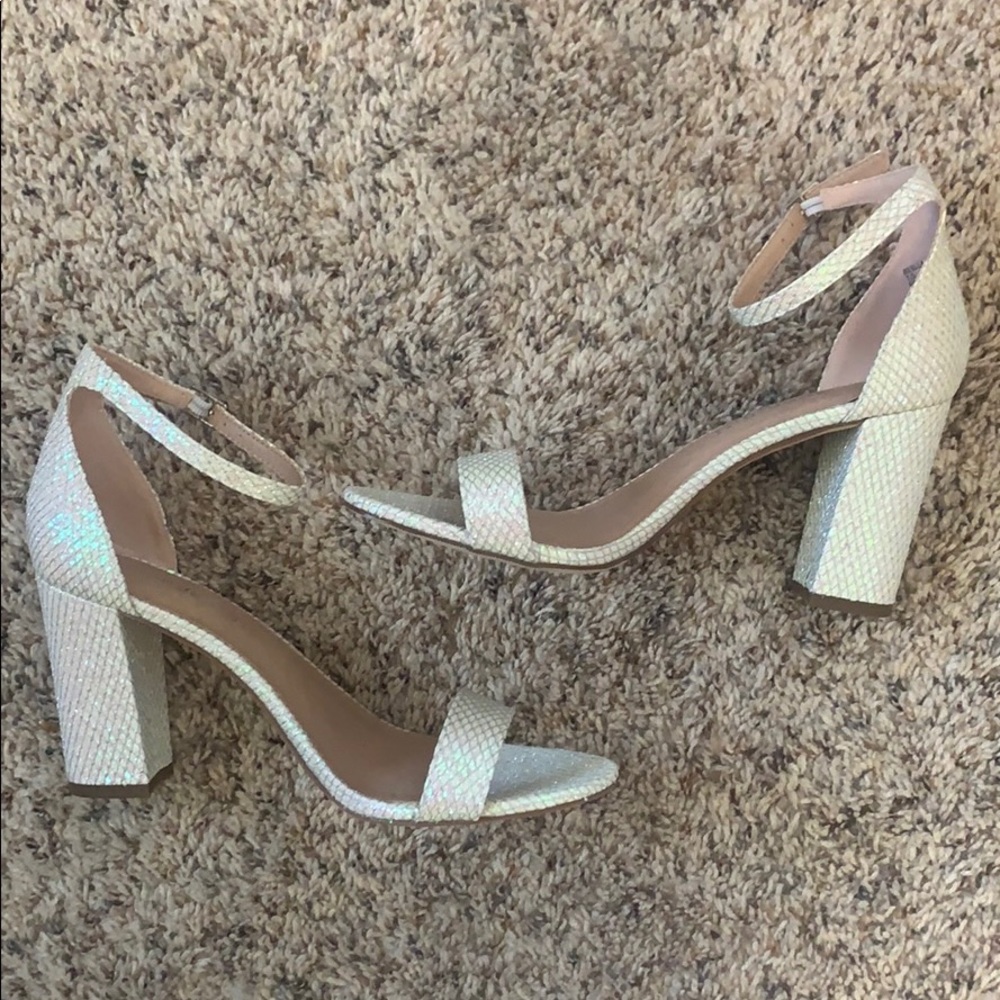 Holographic Madden Girl Heels ✨